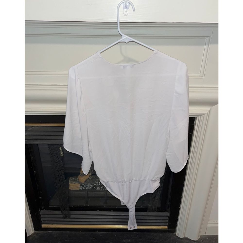 White Express Blouse - Picture 2 of 5